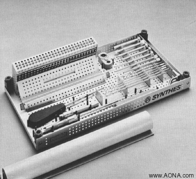 Universal Nail Locking Instrument and Implant Set [115.53]